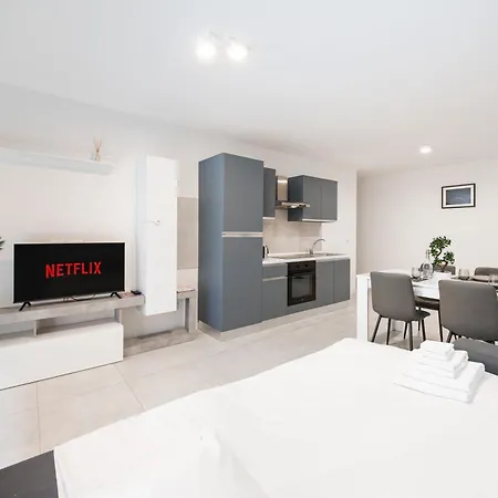 New - Mg 2 House - Centre * بولونيا