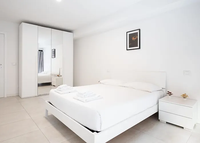 New - Mg 2 House - Centre بولونيا